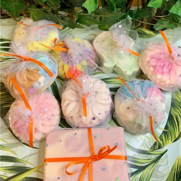 Hand Crafted Artisan Guest Soaps in Various Shapes, Colors and Scents - 1 bar - Picture 4 of 4